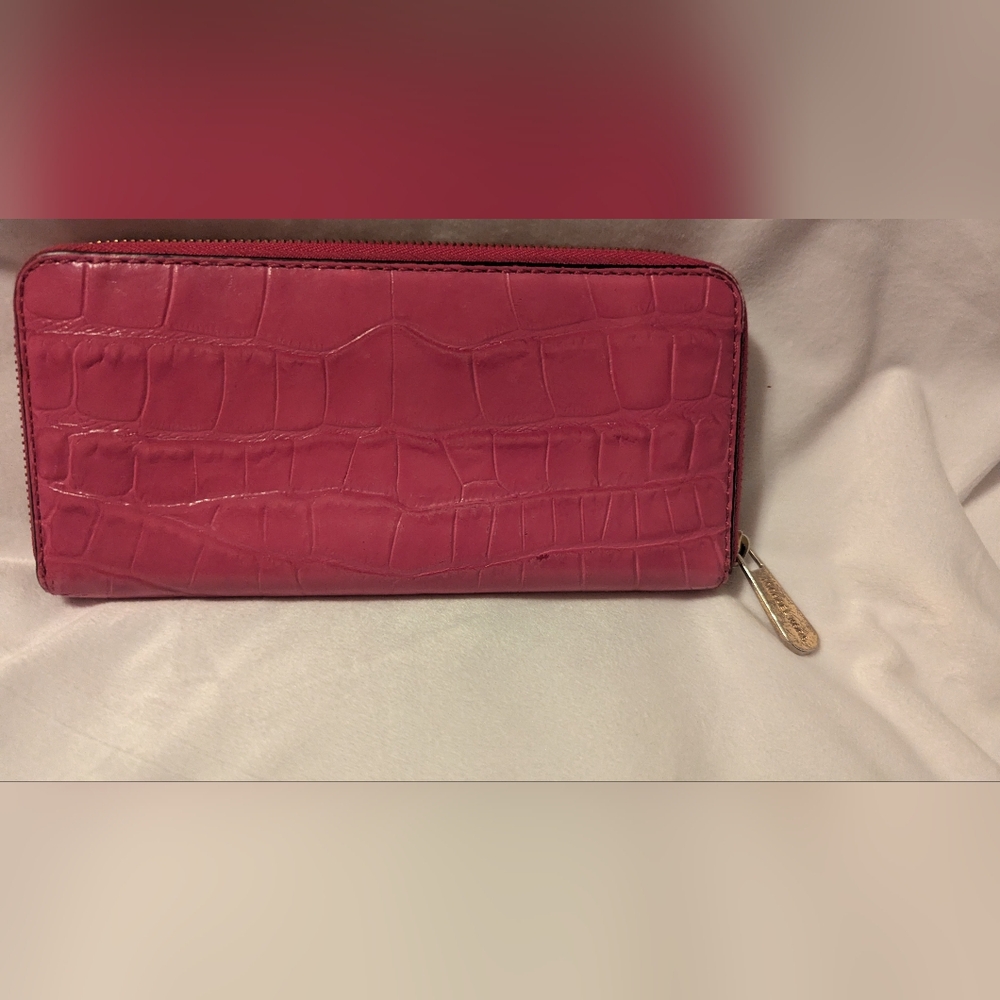 Michael Kors Pink Croc-Embossed Zip Wallet - Picture 2 of 16